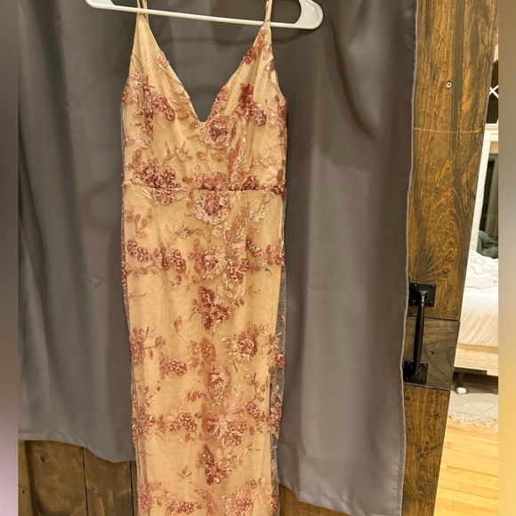 Rose gold sequence mermaid maxi dress - Picture 2 of 4